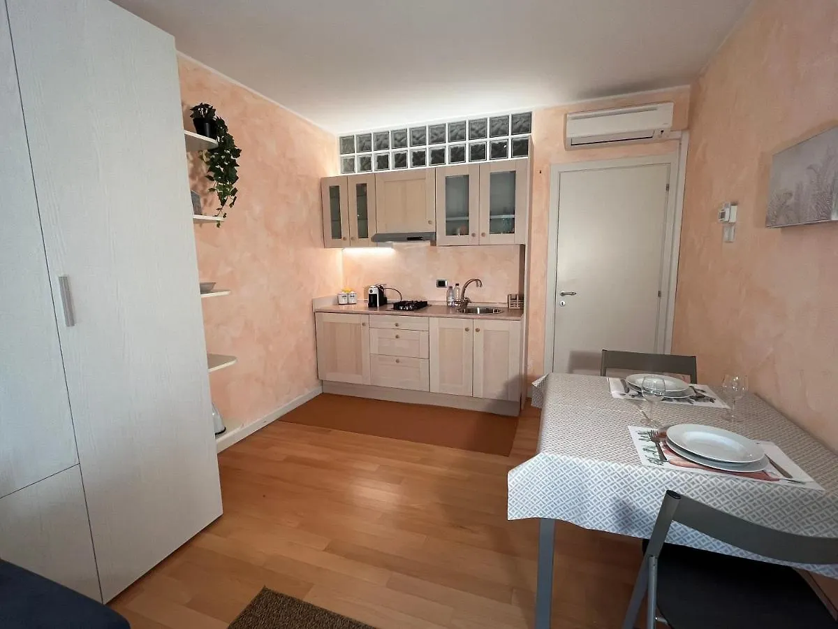 Apartamento Casa Teo, A Un Passo Dal Centro Verona Italia